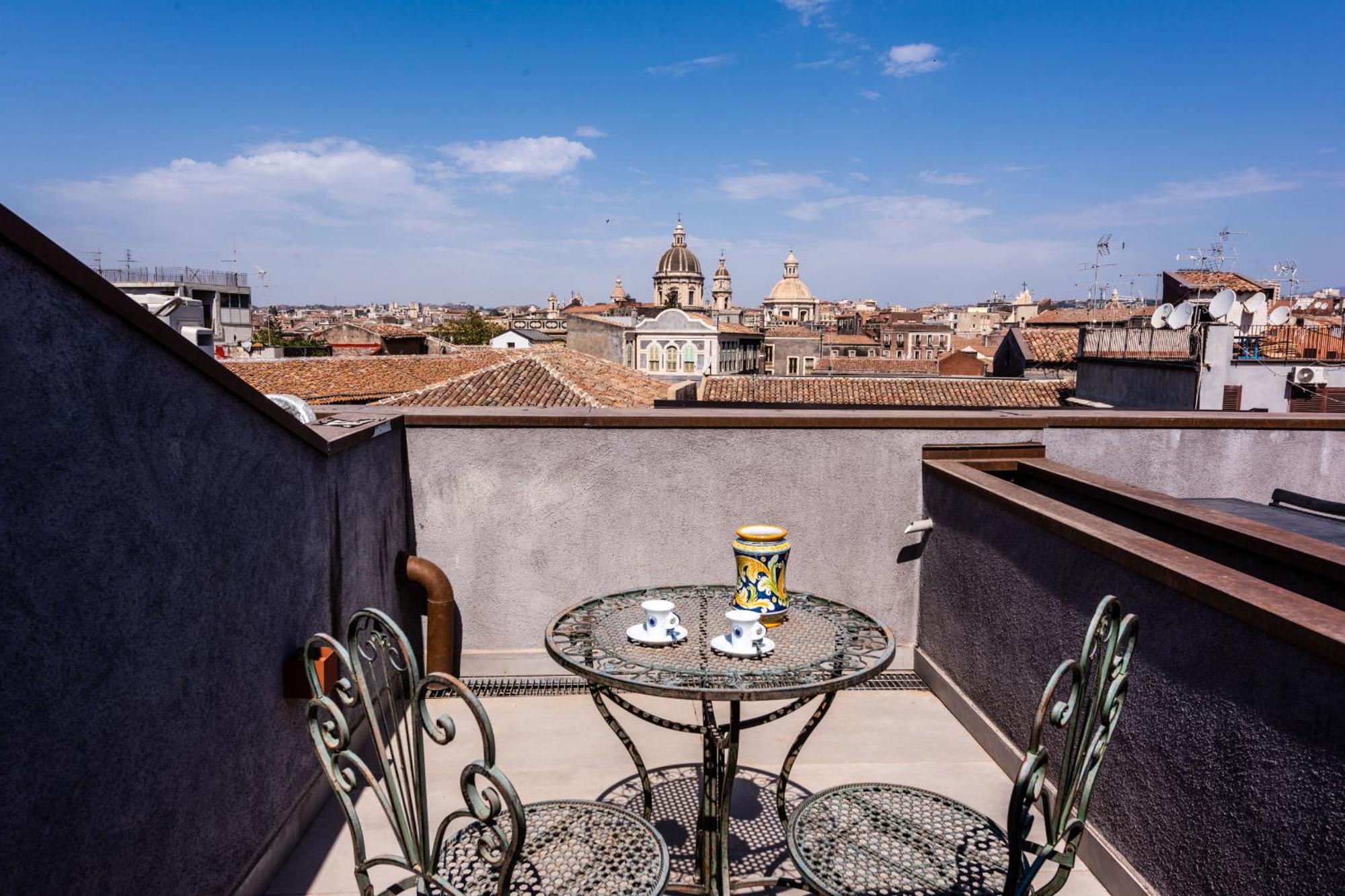 Vecchio Bastione With Terrace By Wonderful Italy Appartamento Aeroporto di Catania Fontana Rossa